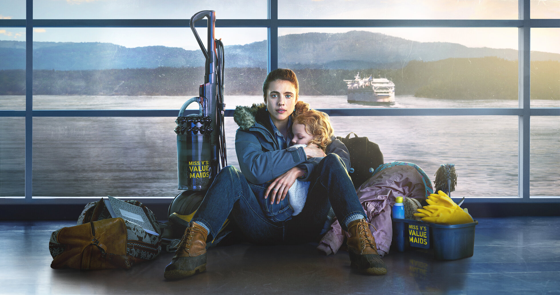 Maid mostra a realidade de sair de um relacionamento abusivo e batalhar como mãe solo